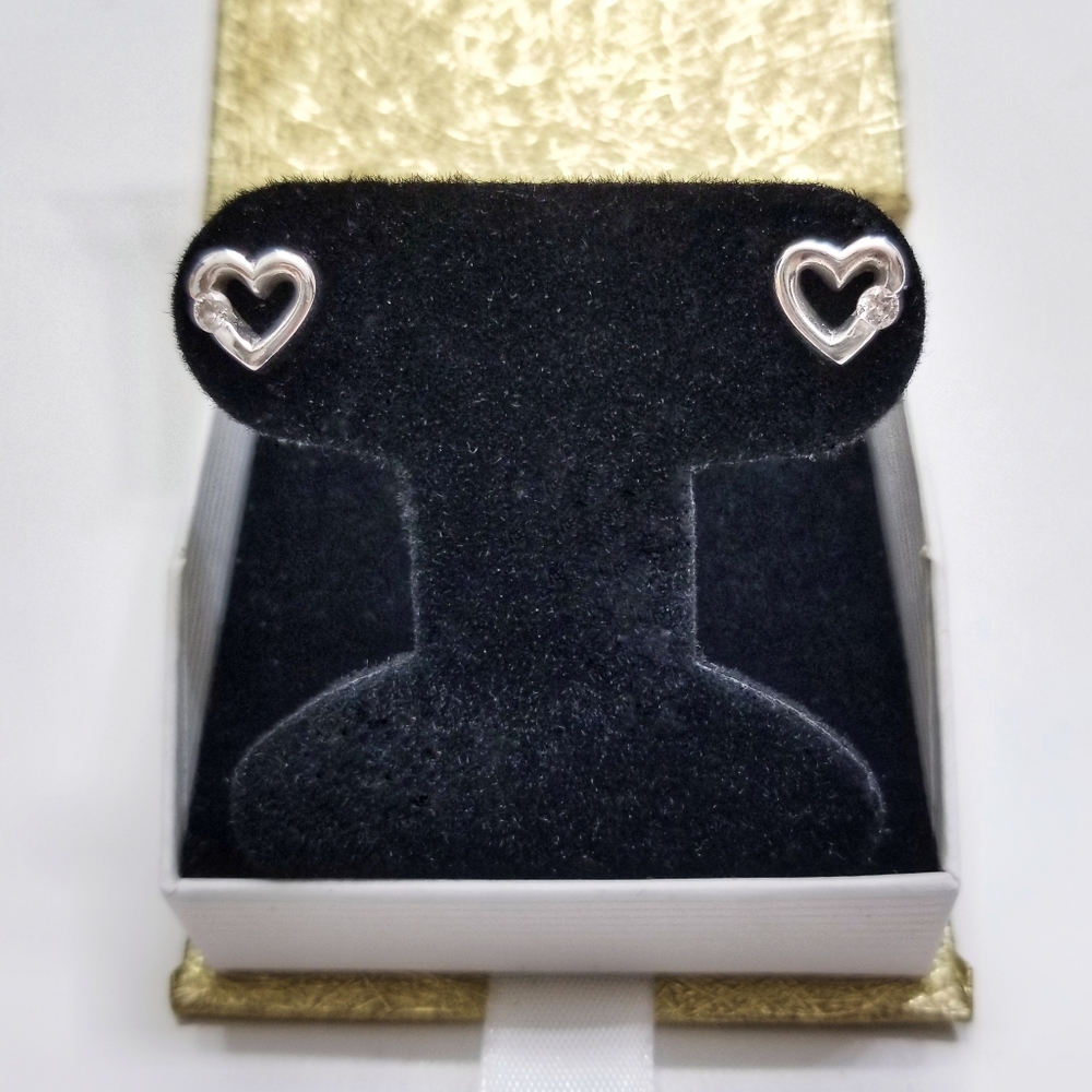 ✨SALE✨ Sterling Silver CZ Mini Heart Stud Earrings